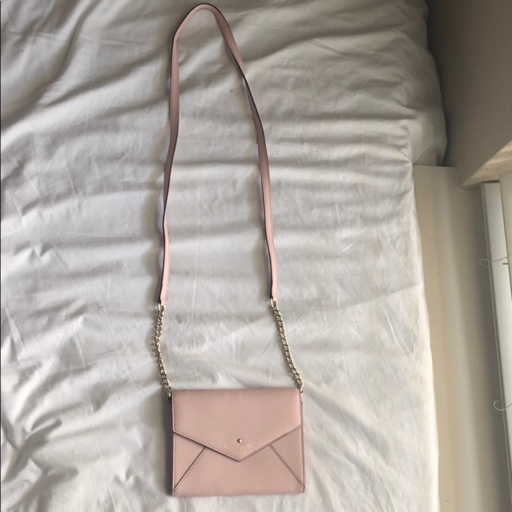 Kate spade envelope crossbody in light pink!
